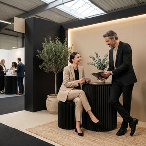 Table ronde pliable, Anne