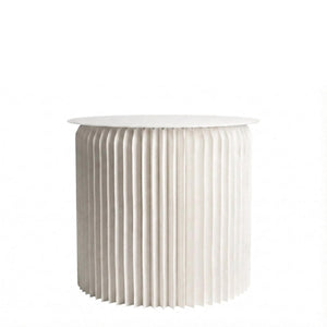 Table ronde pliable, Anne