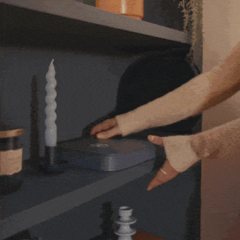 Tabouret déplié dans un salon